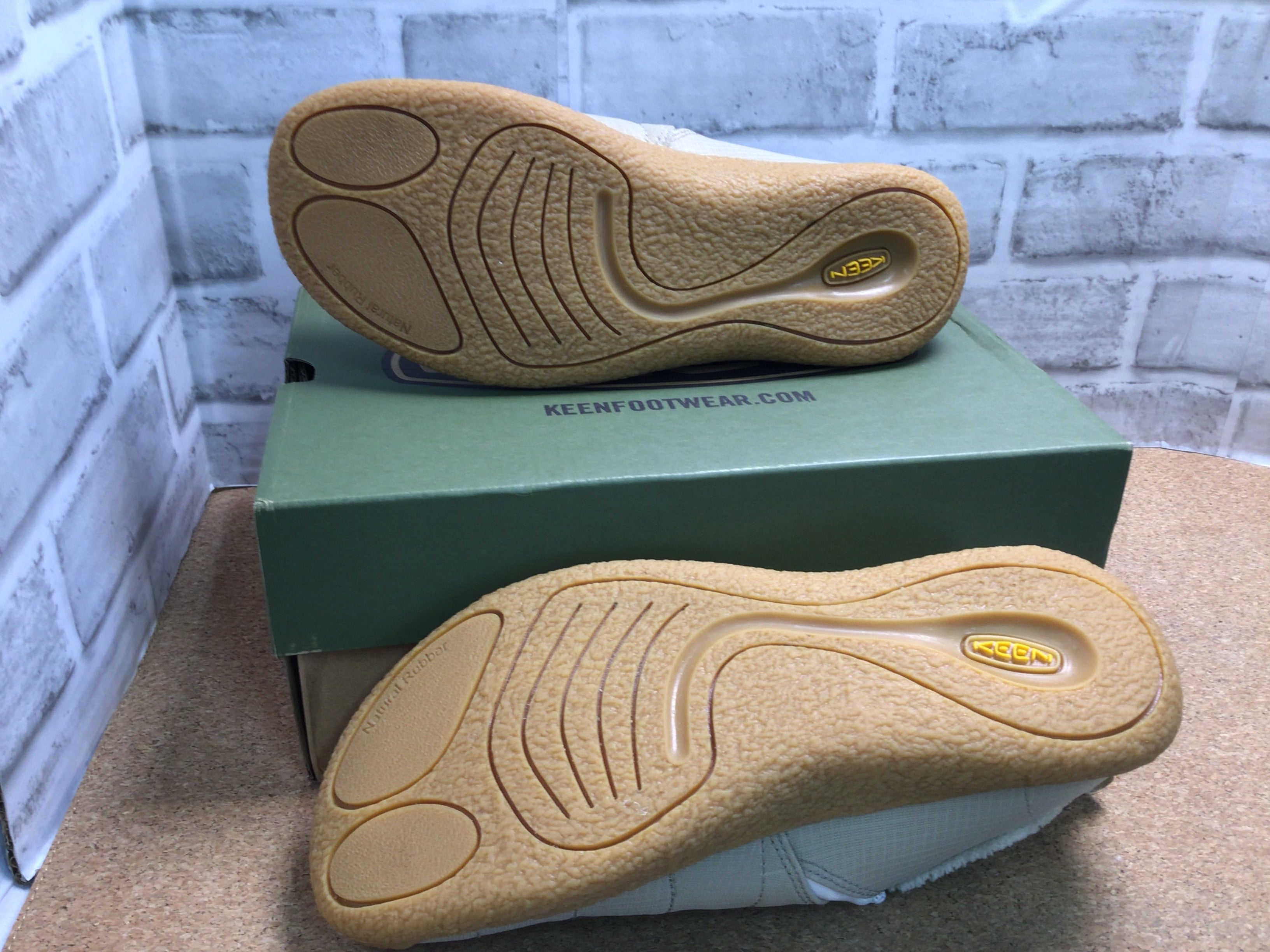 KEEN Women's Howser Slipper Size 8.5 Women (7917659980014)